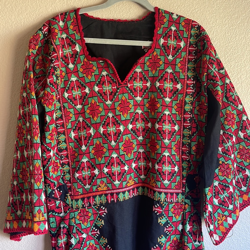 Traditional Authentic Palestinian Thobe Hand Made - Picture 2 of 6